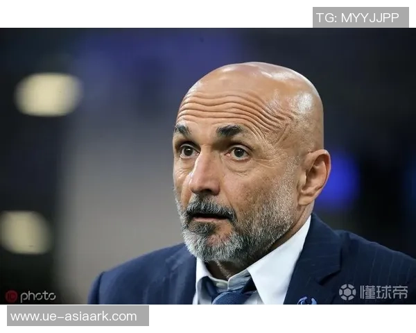 商业智慧与球场荣耀并存的足球明星传奇之路